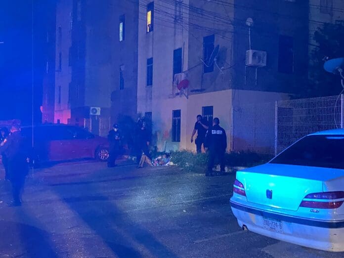 Apuñalan a pareja en el fraccionamiento Paraíso Maya de Cancún; uno muere