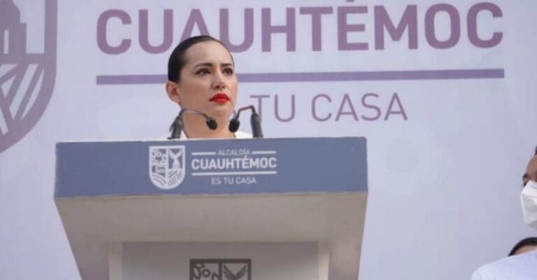 “No les tengo miedo”: Sandra Cuevas se defiende tras inhabilitación