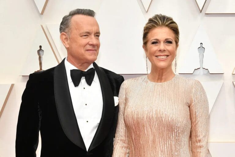 Video: Tom Hanks se enfurece con fans que empujaron a su esposa