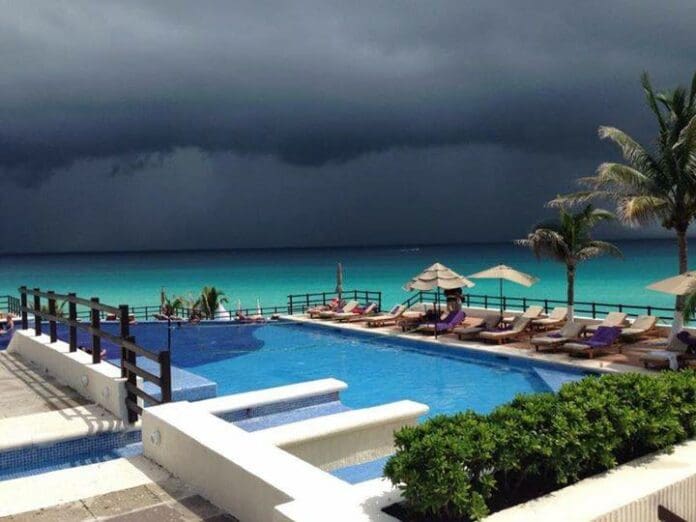 Mantienen vigilancia sobre fenómeno hidrometeorológico