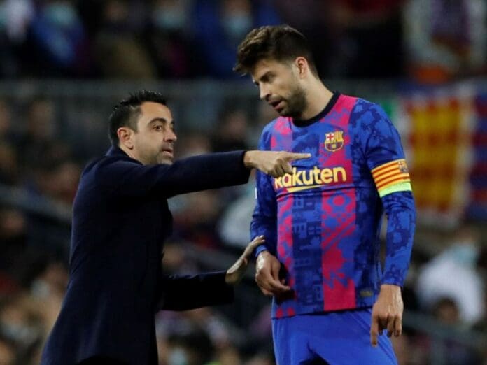 Xavi le dijo a Piqué que no cuenta con él para la próxima temporada
