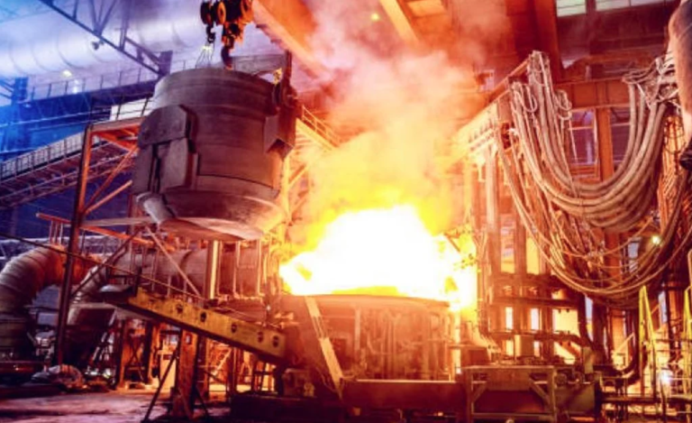 Muere al caer a un caldero de hierro fundido a 2 mil 500 grados centígrados