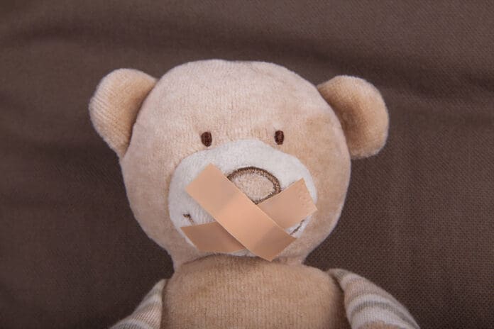 Hombre violaba a su hijastra discapacitada y le hacía pruebas de embarazo a escondidas