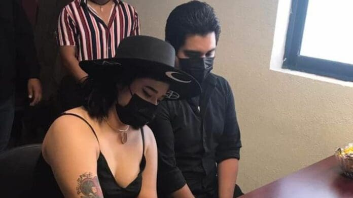 Fotos: Pareja en Tamaulipas rompe con vestimenta y va a su matrimonio en ropa casual