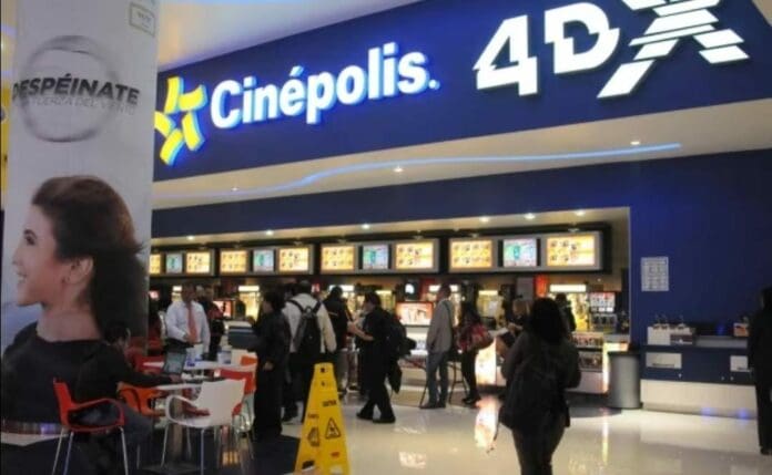 Del 2019 a la fecha las entradas para el cine han subido hasta 30 por ciento en el país; ir a las salas es cada vez más caro. Foto: Expansión