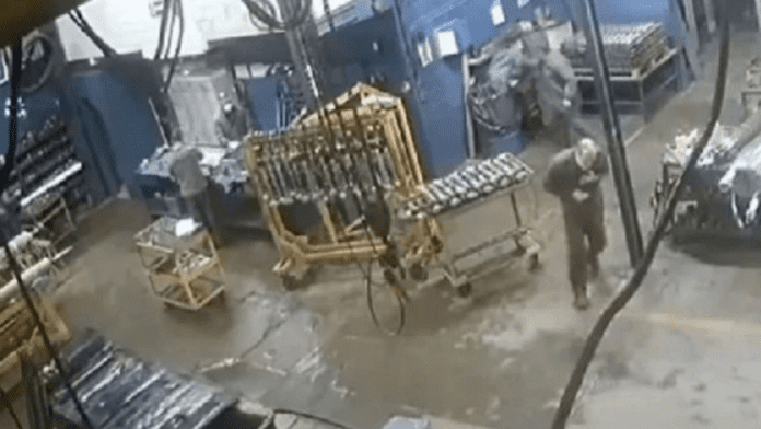 Investigan crimen Jefe le quita la vida a empleado tras pelea por tomar café fuera del horario permitido