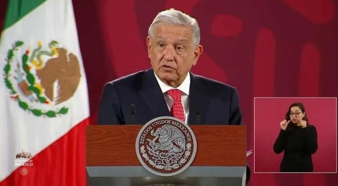 AMLO aseguró este día que el abasto de medicamentos ya alcanzó un 90 por ciento; aunque hay mexicanos que tienen otros datos. Foto: Captura de video