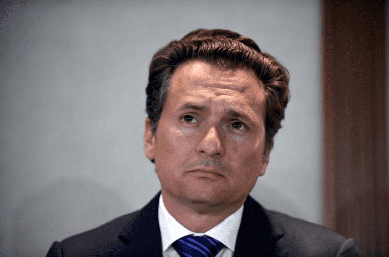 Aunque Lozoya pague 2.6 mdp no lo libra de la cárcel: AMLO