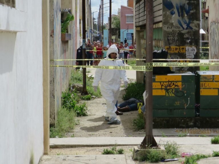 Presuntas sicarias ejecutan a ‘El Gato’ en Villas Otoch Paraíso de Cancún