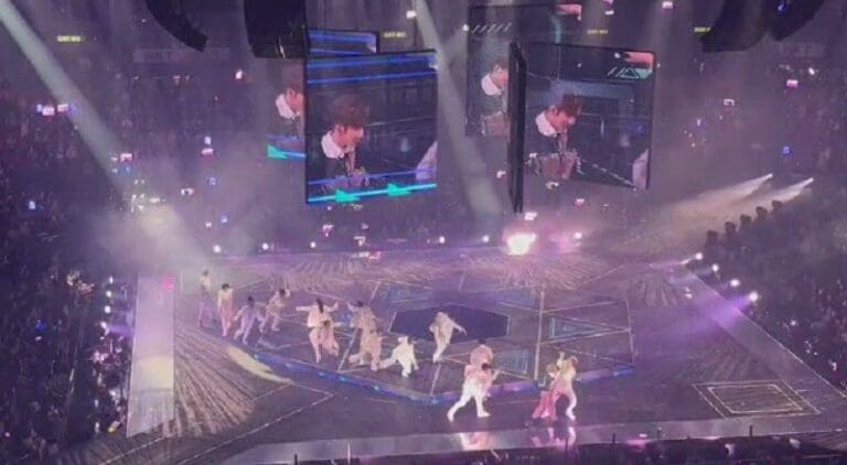 VIDEO: Pantalla gigante colapsa sobre banda de K-Pop ‘Mirror’, aplasta a bailarines