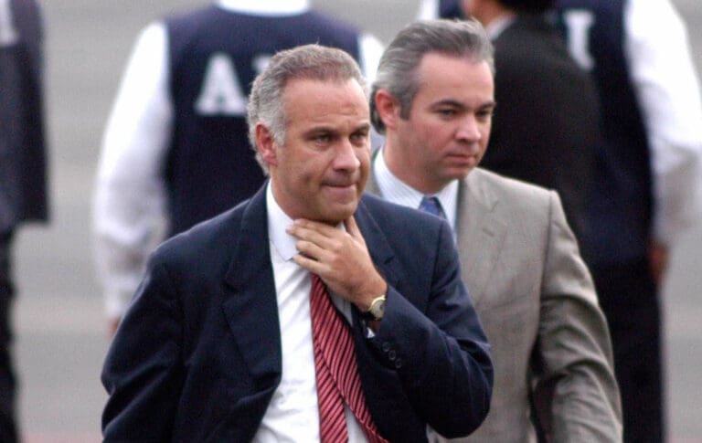 Abogado de EPN, Juan Collado compró departamentos de lujo y aeronaves a través de Andorra