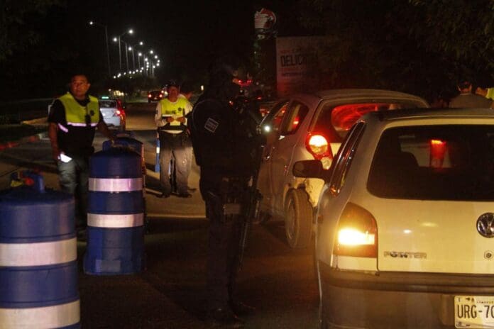 El síndico de Solidaridad, Adrián Pérez Vera mediante una columna recuerda a la gente que el Alcoholímetro ya será permanente.