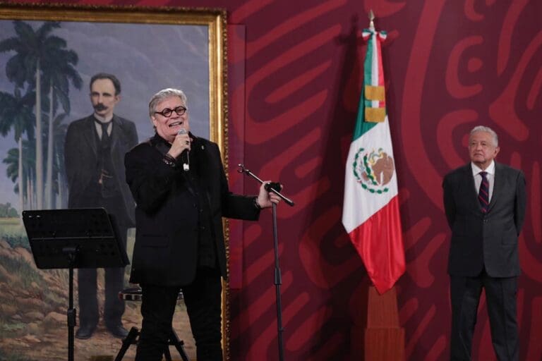 VIDEO: Cantante Amaury Pérez se reúne con AMLO: "El pueblo de Cuba lo respeta y lo ama"