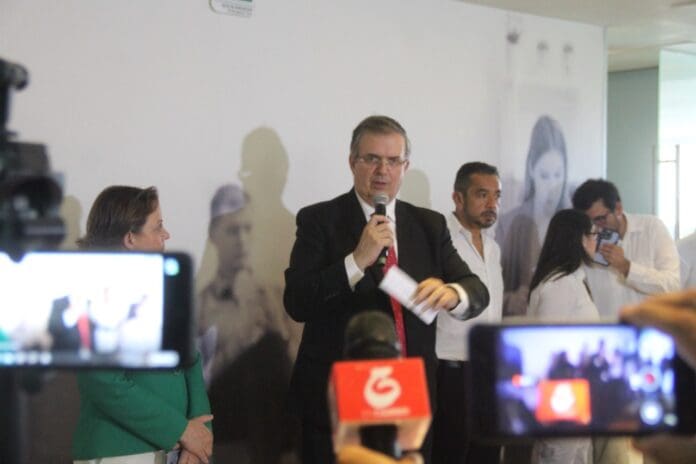 Acuerda Marcelo Ebrard lanzar gira por Estados Unidos con empresarios de Quintana Roo