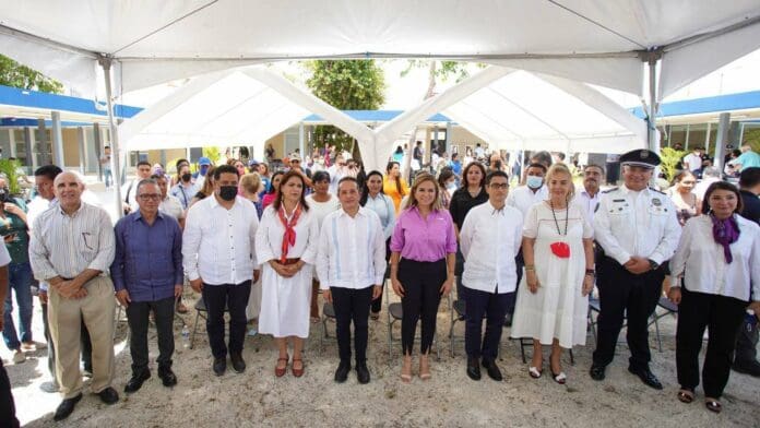 La paz y el progreso no son posibles mientras las mujeres vivan con miedo a sufrir violencia: Carlos Joaquín
