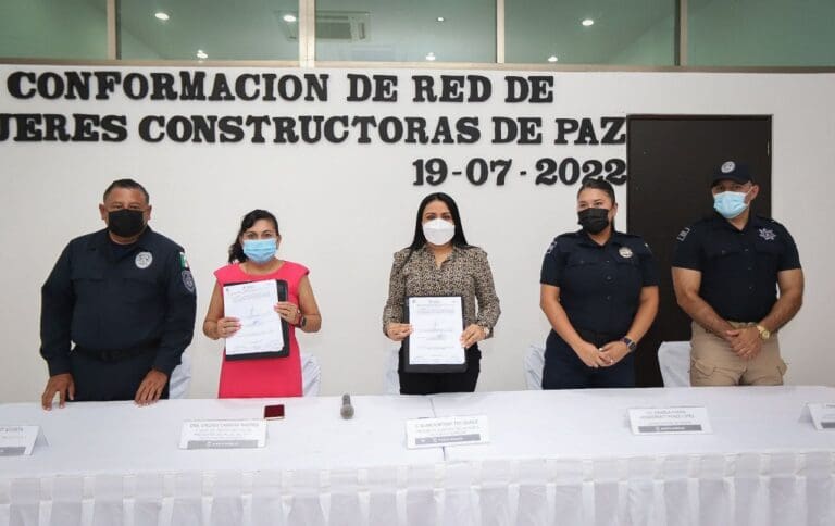 Integran en Puerto Morelos Red de Mujeres Constructoras de Paz