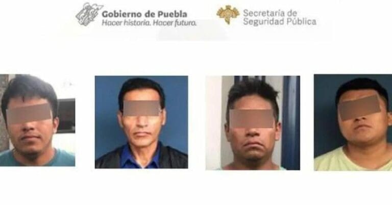 Unos 251 migrantes fueron rescatados; los llevaban a bordo de dos autobuses. Se detuvo a cuatro "polleros" mexicanos.