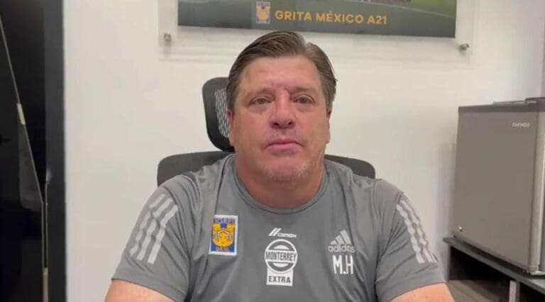 Miguel Herrera grabó un polémico video en el que pide a la gente de Nuevo León que ahorre agua y que se bañe en solo tres minutos.