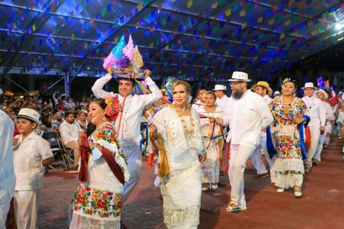 Al ritmo de la jarana concluyeron las actividades regionales y religiosas de la Feria Playa del Carmen