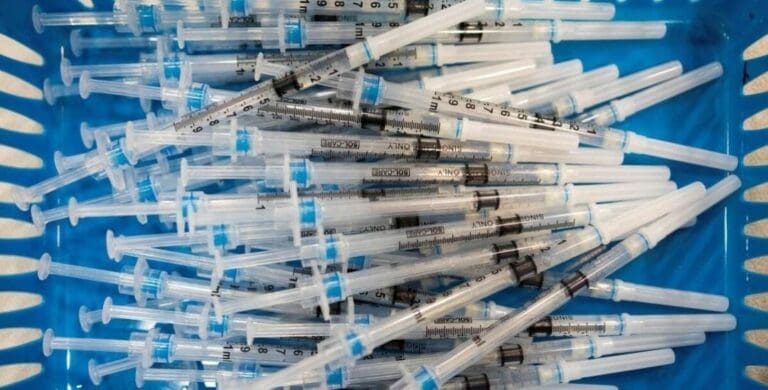 En Tailandia los legisladores han aprobado la castración química para violadores. Esperan que con esta medida disminuya el delito.