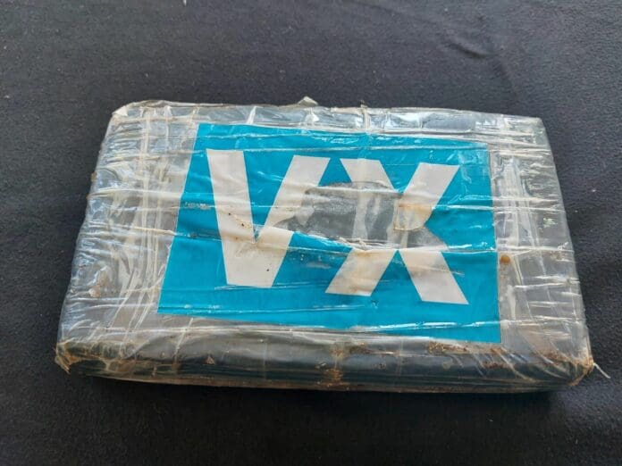 Aseguran paquete con presunta cocaína en playas de Akumal