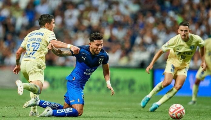 El jugador ecuatoriano Joao Rojas se ha lesionado la rodilla; se pierde el resto del torneo con Monterrey y peor aún, la Copa del Mundo.