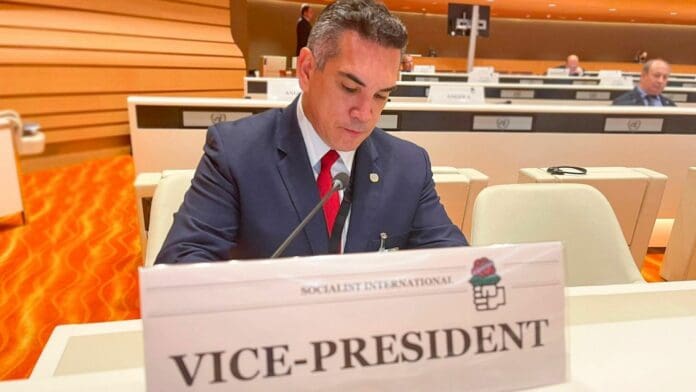 'Alito' Moreno es elegido como vicepresidente de la Internacional Socialista a pesar de escándalos