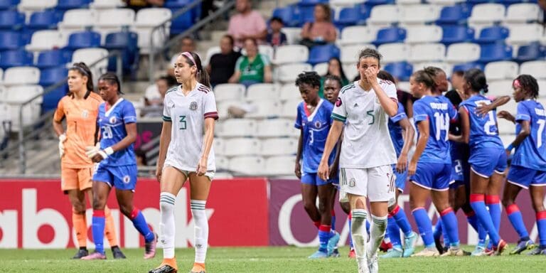 La selección mexicana femenil tiene pie y medio fuera del mundial y Juegos Olímpicos