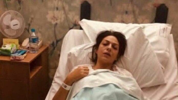 Una mujer llamada Nicole Elkabbas de 44 años, engañó a toda una comunidad que le ayudó a costear su tratamiento contra el cáncer. Sin embargo, todo era una farsa.