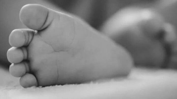 Joven le quita la vida a su bebé de 13 puñaladas, Tijuana