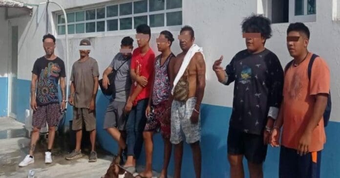 Presuntos integrantes de una célula criminal son detenidos con droga en Playa del Carmen