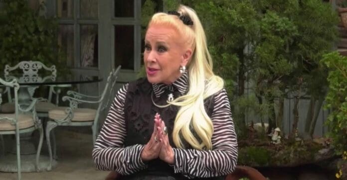 Laura Zapata habló mal de los mexicanos. Afirmó que somos un país de holgazanes que solo estiran la mano. Y le dijeron de todo.