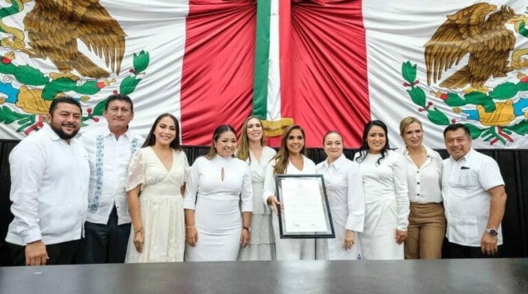 La gobernadora electa Mara Lezama recibió el respaldo de la clase política de la entidad, tras recibir el bando solemne.