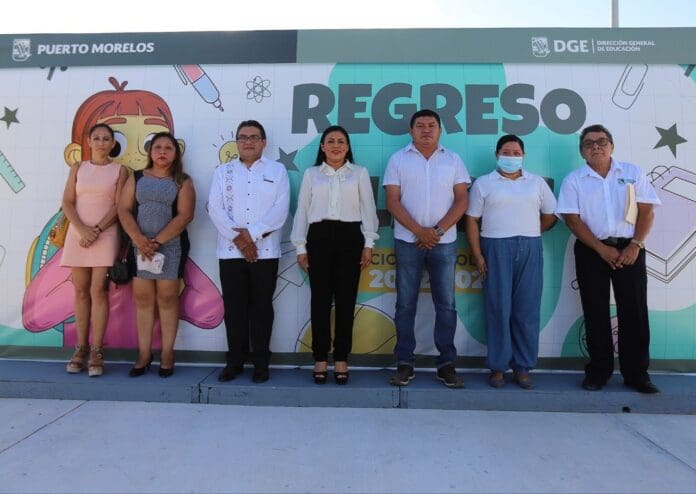 BLANCA MERARI TZIU DA LA BIENVENIDA A ESTUDIANTES DE NIVEL BÁSICO AL CICLO ESCOLAR 2022-2023