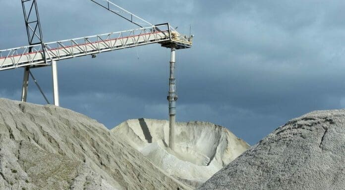 AMLO decretó la creación de la empresa Litio para México, que se encargará de la explotación y aprovechamiento del mineral.