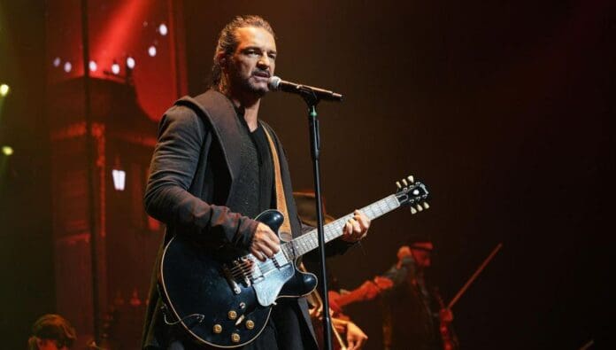 Ricardo Arjona critica la aparición de géneros del lenguaje inclusivo