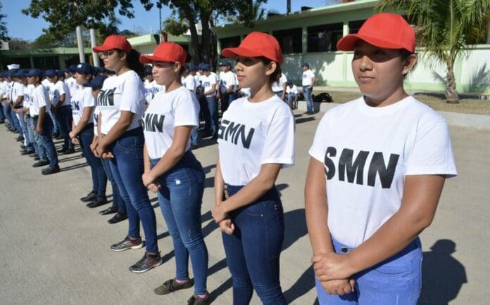 Proponen hacer obligatorio el Servicio Militar para las mujeres en México