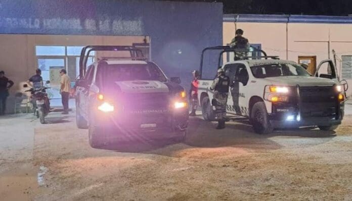 Una persona fue sacada a la fuerza de una fiesta en Felipe Carrillo Puerto por sujetos armados. Las autoridades lo están buscando.