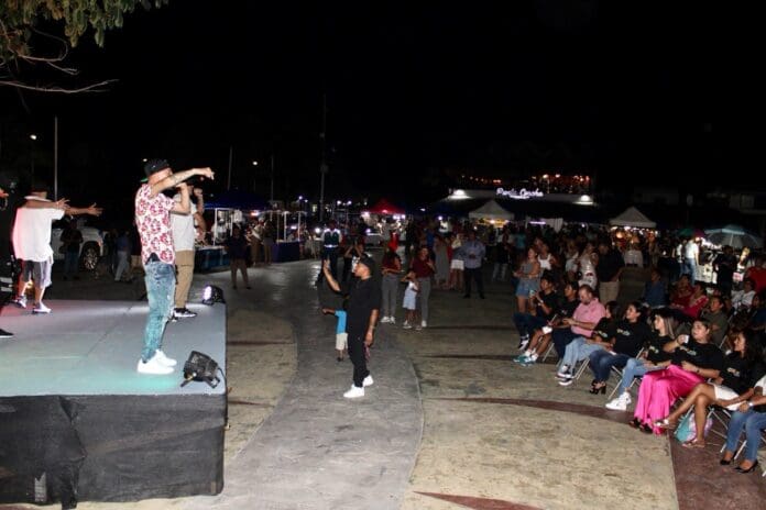 Vive Puerto Morelos velada de expo Talento y Emprendedor Joven