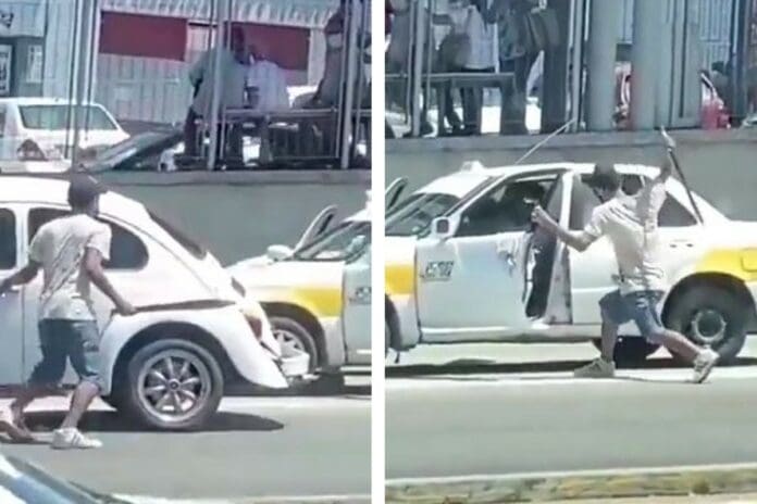 VIDEO: Sujeto agrede con machete a un taxista en Acapulco
