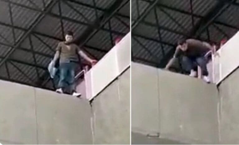 Hombre se lanza desde estación del metro en Monterrey y cae sobre un auto