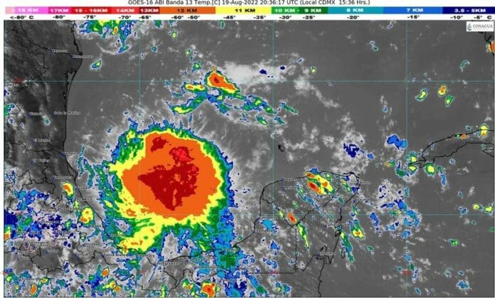 Surge posible ciclón tropical en el Golfo de México