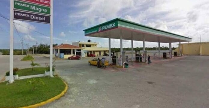 Piden taxistas de Mahahual más gasolineras; la única tiene precios muy altos