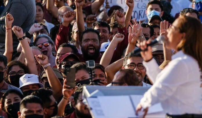 Un famoso más que ha sido acusado de abusar de alguien . Qué tal?