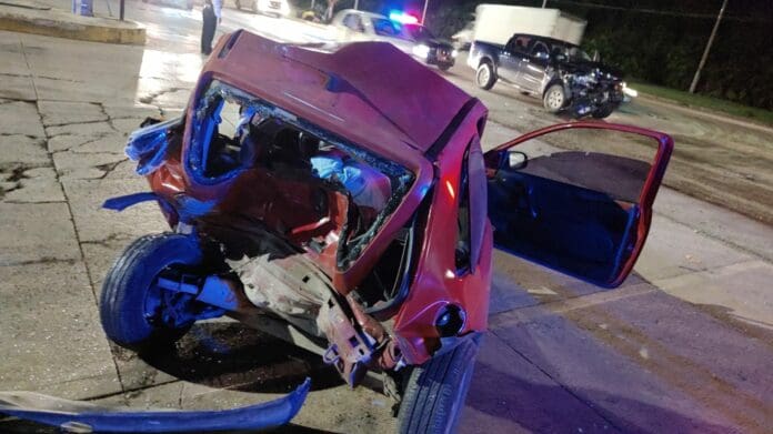 Aparatoso accidente vehicular deja un muerto en el Bulevar Playa del Carmen
