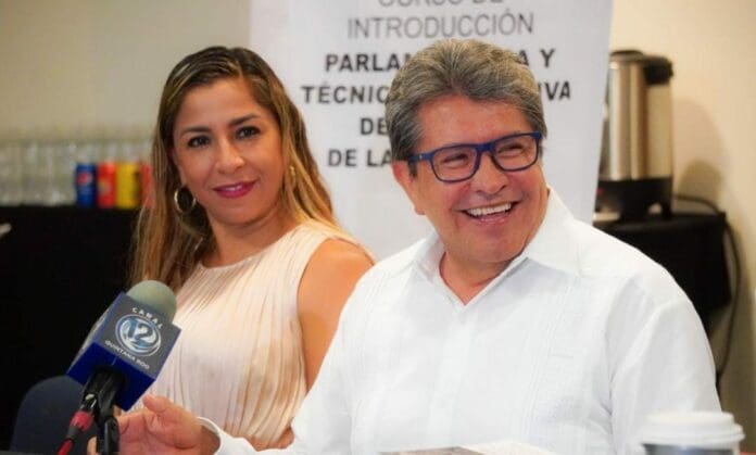 Ricardo Monreal visitó Cancún y habló de sus aspiraciones políticas; dice que al presidente le conviene que él sea su sucesor.