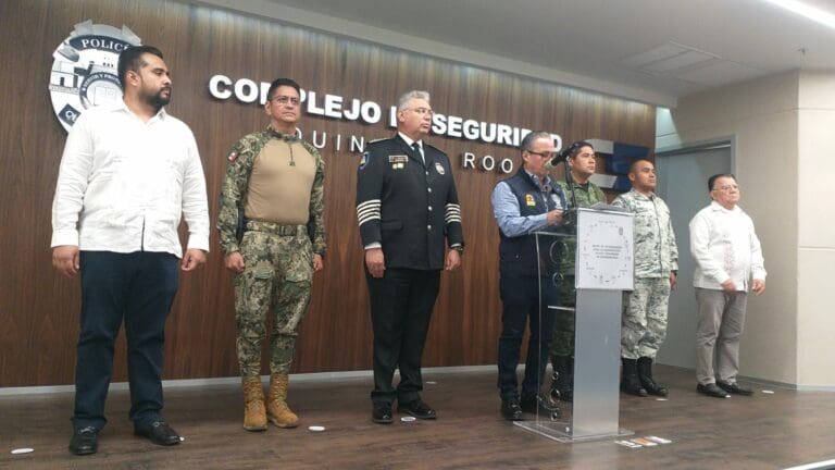 El fiscal de Quintana Roo dio a conocer que se ha detenido a una célula delictiva en Tulum, responsable de varios crímenes.