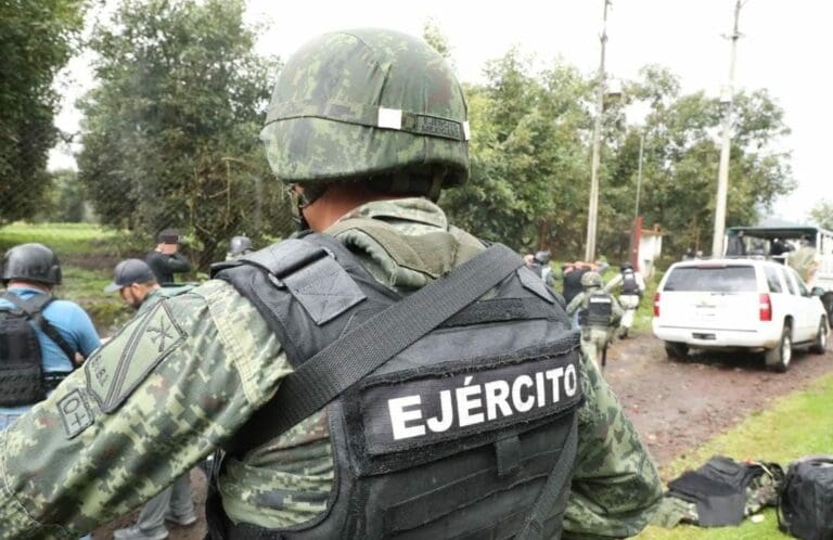 Detienen a 164 personas tras un operativo en Michoacán