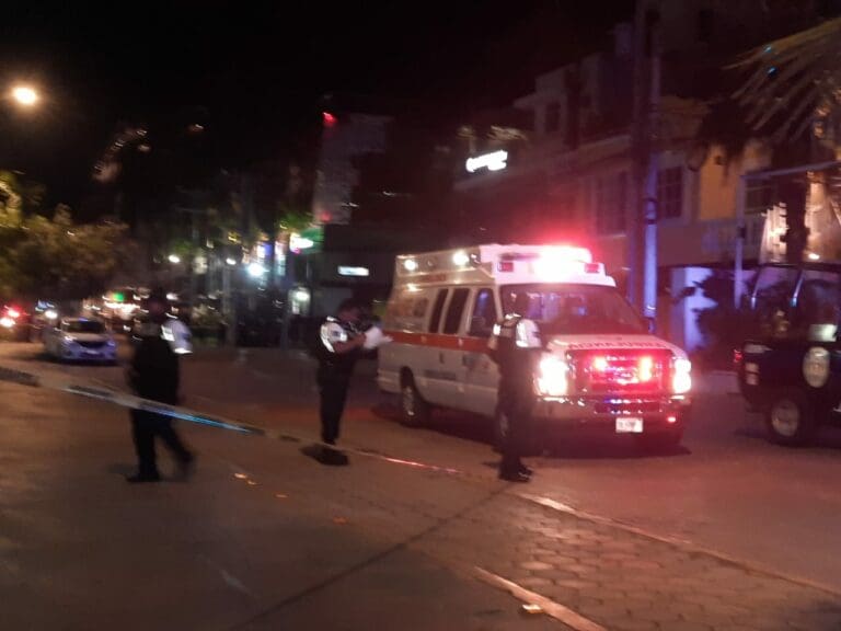 Ejecutan a un taxistas en Playa del Carmen