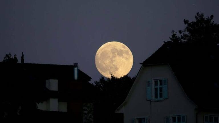 Cómo ver la Superluna de esturión